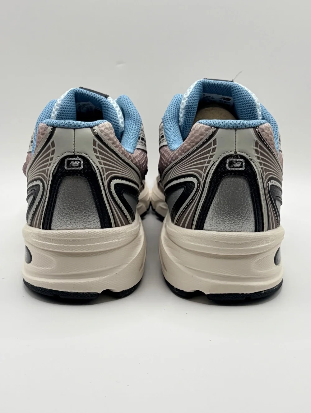New Balance 740 Sea Salt Earth Shadow 10.5M/12W